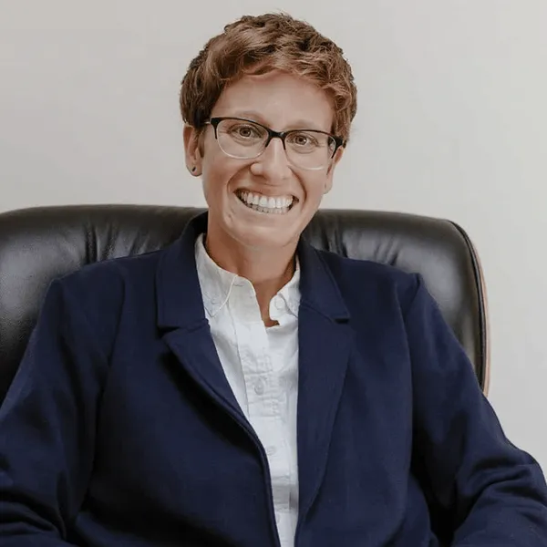 Portrait of Jenna Suway, PhD, licensed psychologist at Coastal Therapy Group in Vista, CA