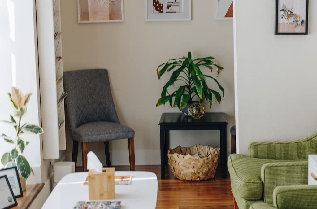 To Give Advice or Not To Give Advice: How To Be Present With Our Loved Ones In Their Suffering